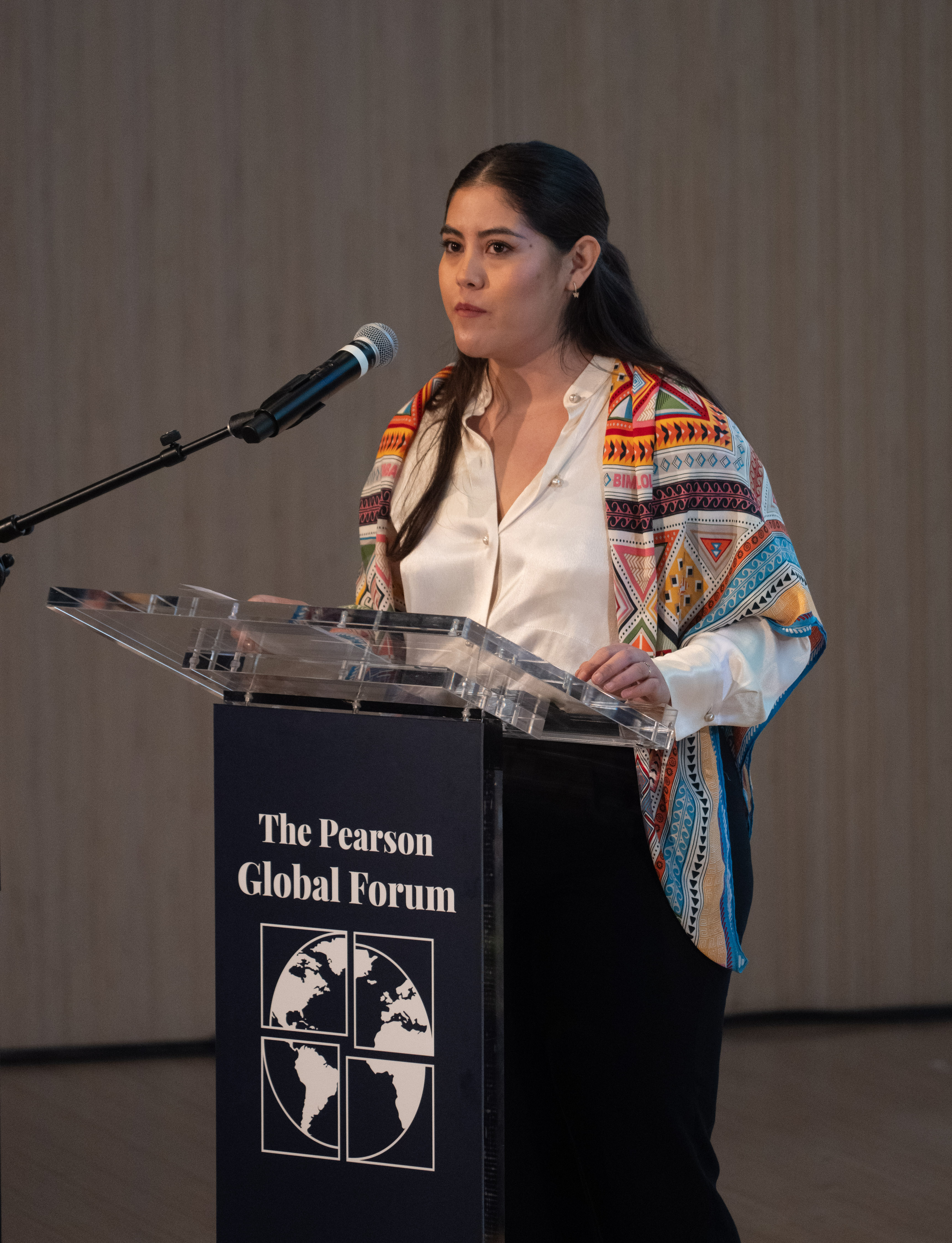 Mariana Robles introduction at the Forum